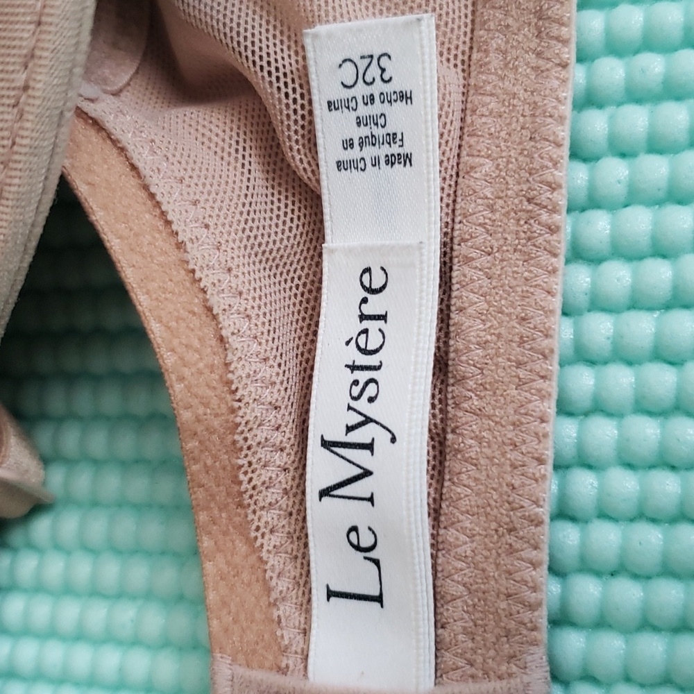 Le Mystere Bra Size 32C - Picture 2 of 4
